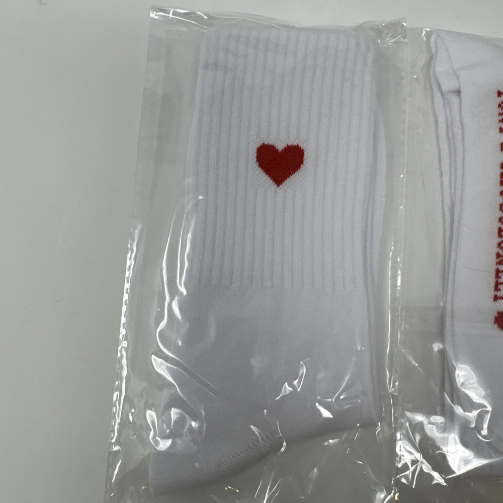 2 Pairs CJ Hendry Tony's Chocolonely Valentony Valentines Heart Socks Limited - Picture 3 of 5